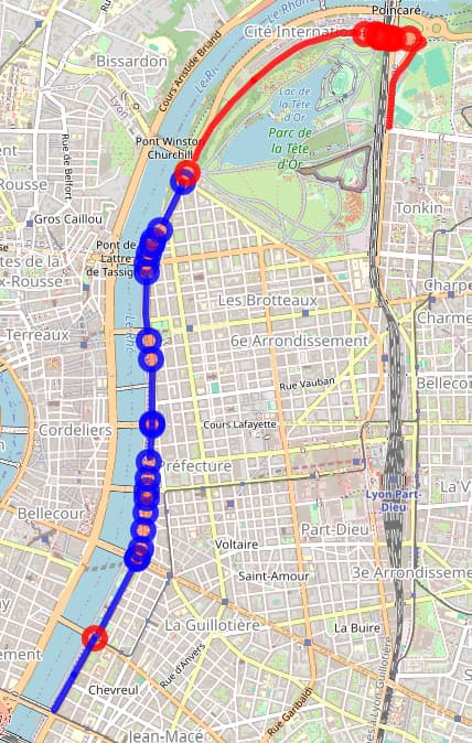 Segments de la Voie Lyonnaise numéro 1, colorés selon le type d'aménagement cyclable (en rouge les voies partagées, qui peuvent générer des conflits entre usagers, en bleu les voies réservées aux vélos).